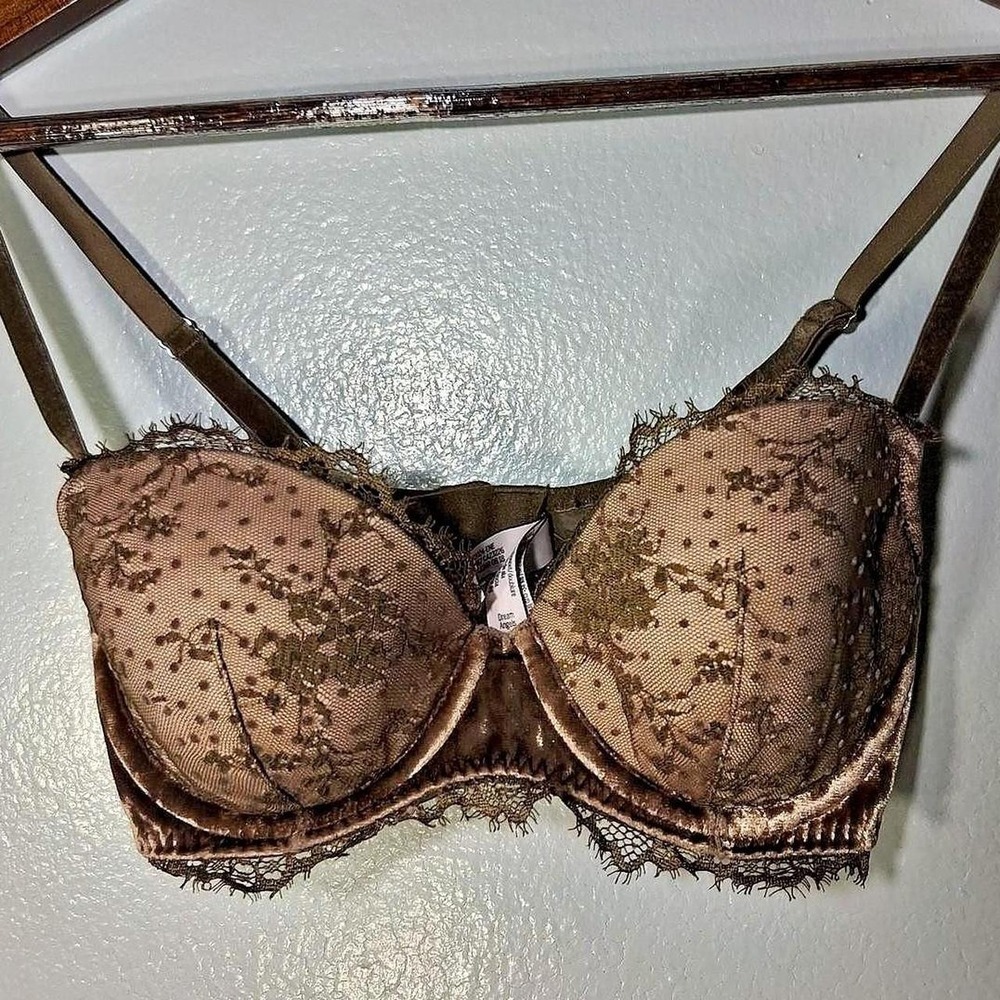Womens Victoria's Secret lined demi bra brown tan lace bra